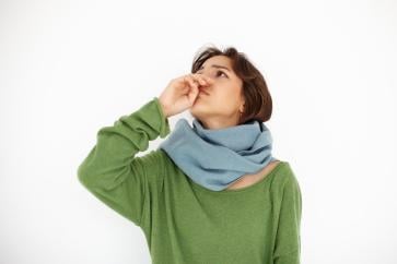 expressive-young-woman-posing